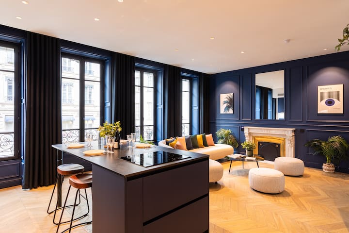 Authentic Apartment (2BedR & 2BathR) – MOHOM