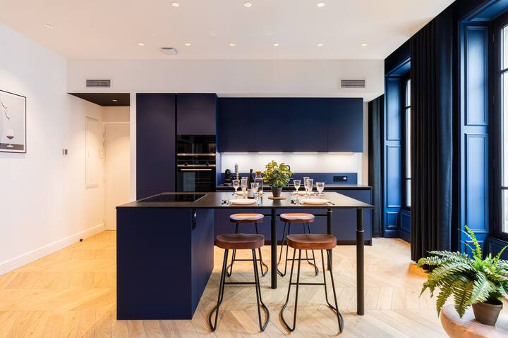 Authentic Apartment (2BedR & 2BathR) – MOHOM gallery image 3