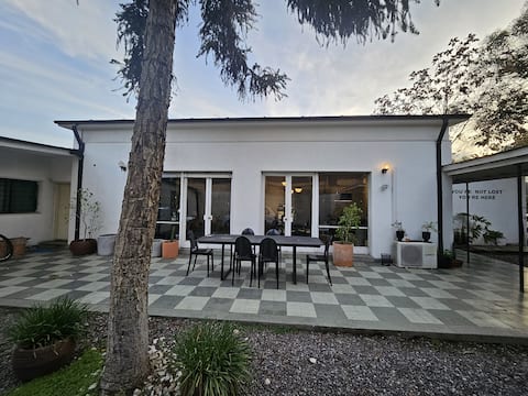 Great house in Barrio Italia for groups