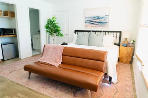 Top performing Airbnb: Comfortable + Functional Private Studio Apartment in Sarasota