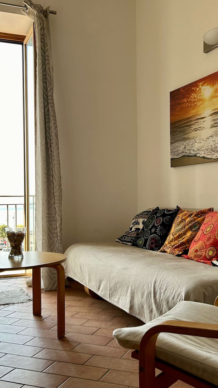 Beautiful And Cozy Seaview Residence - Pozzuoli
