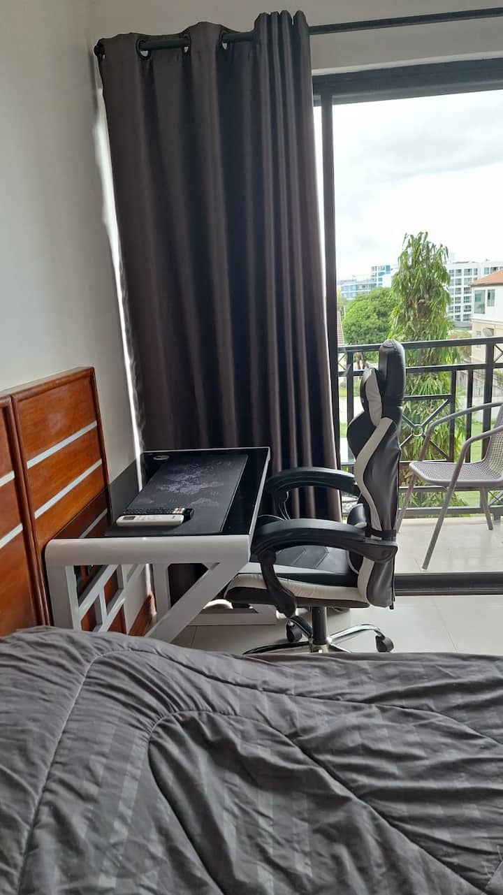 Workspace evidence from PratumnakBeach & WalkingStreet Apartments