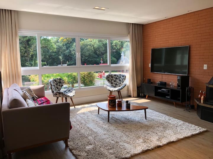 Excelente Apartamento Centro De Gramado - Gramado