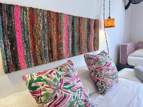 Best location Vibrant loft at Historical Center