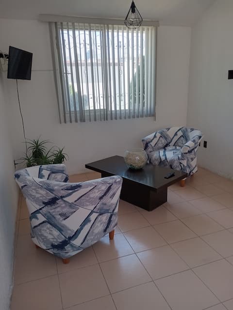 ¡Casa with excelent location and security for you!