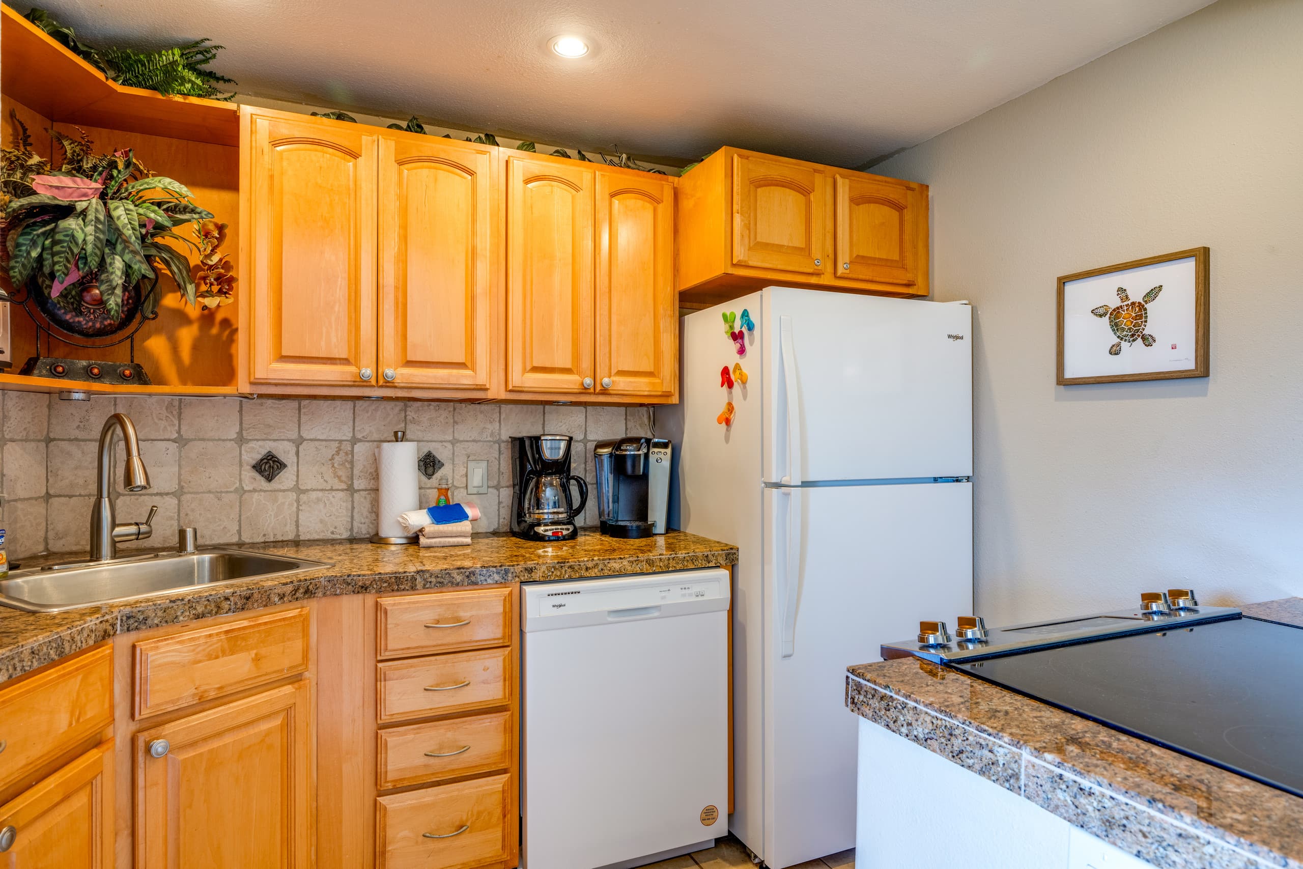 Condo in Lahaina · ★4.89 · 1 bedroom · 2 beds · 1 bath - Image 8
