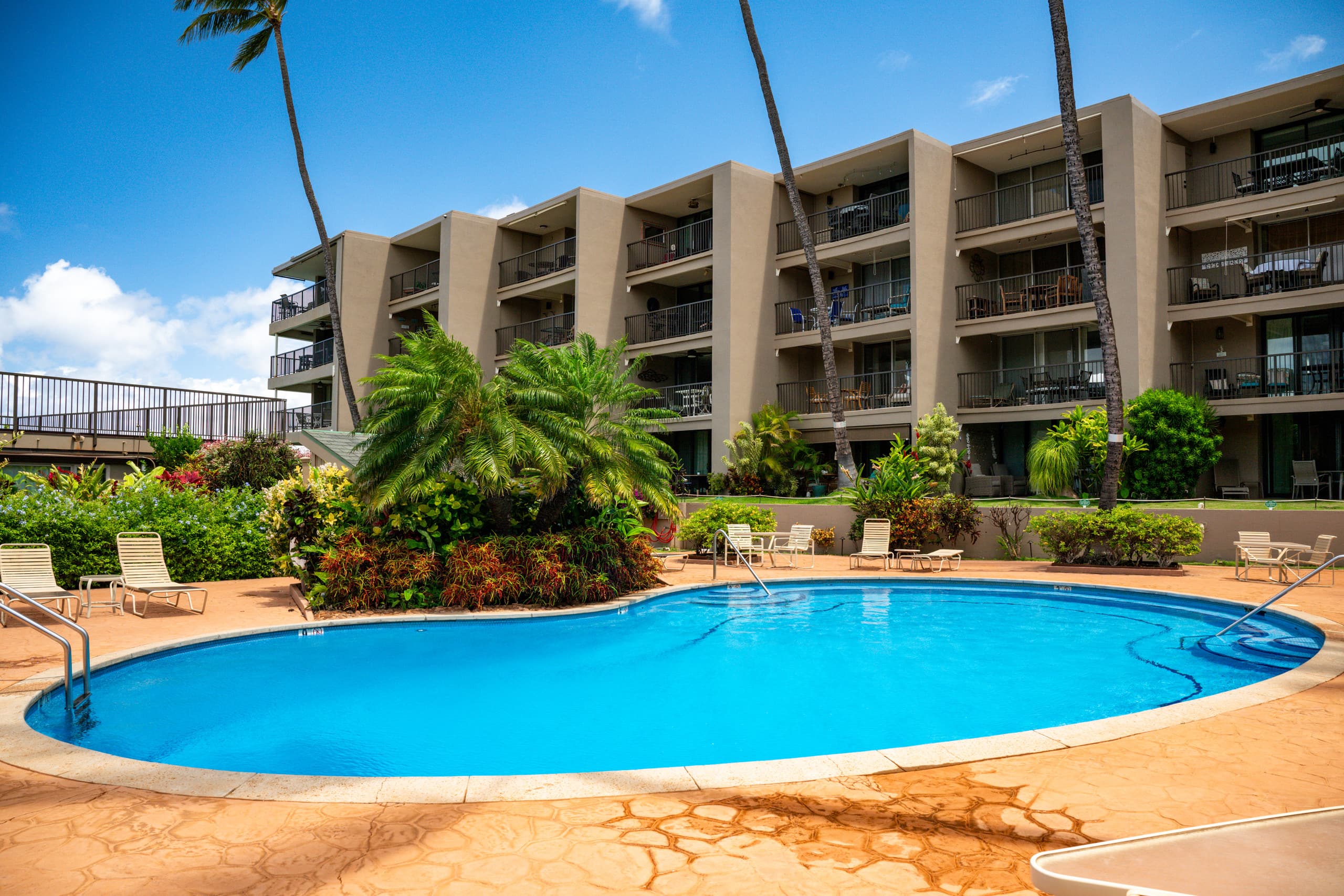 Condo in Lahaina · ★4.89 · 1 bedroom · 2 beds · 1 bath - Image 21
