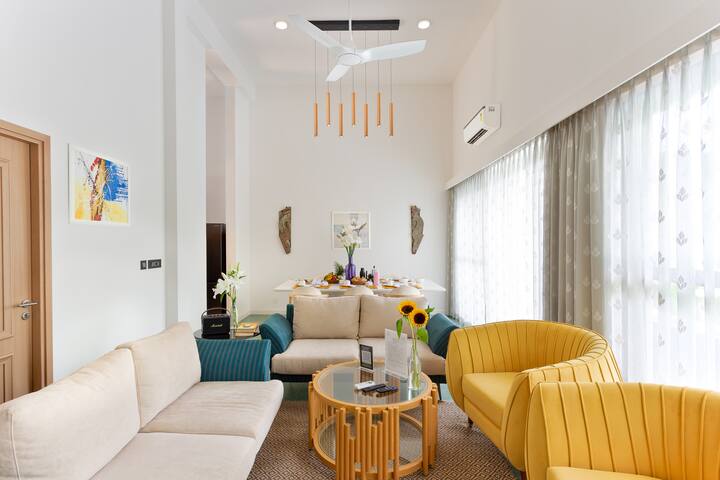 Living room image 3