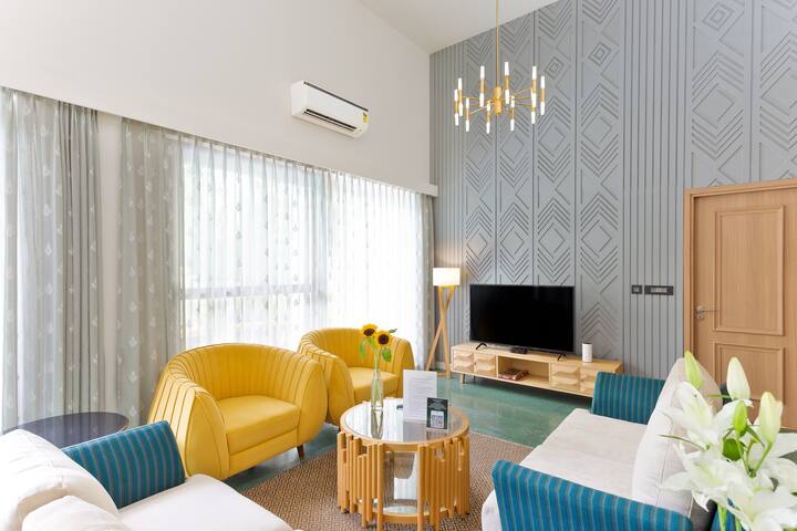 Living room image 1