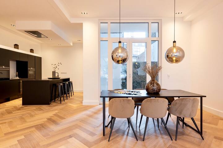 Luxury Apartment in Rotterdam gallery image 3