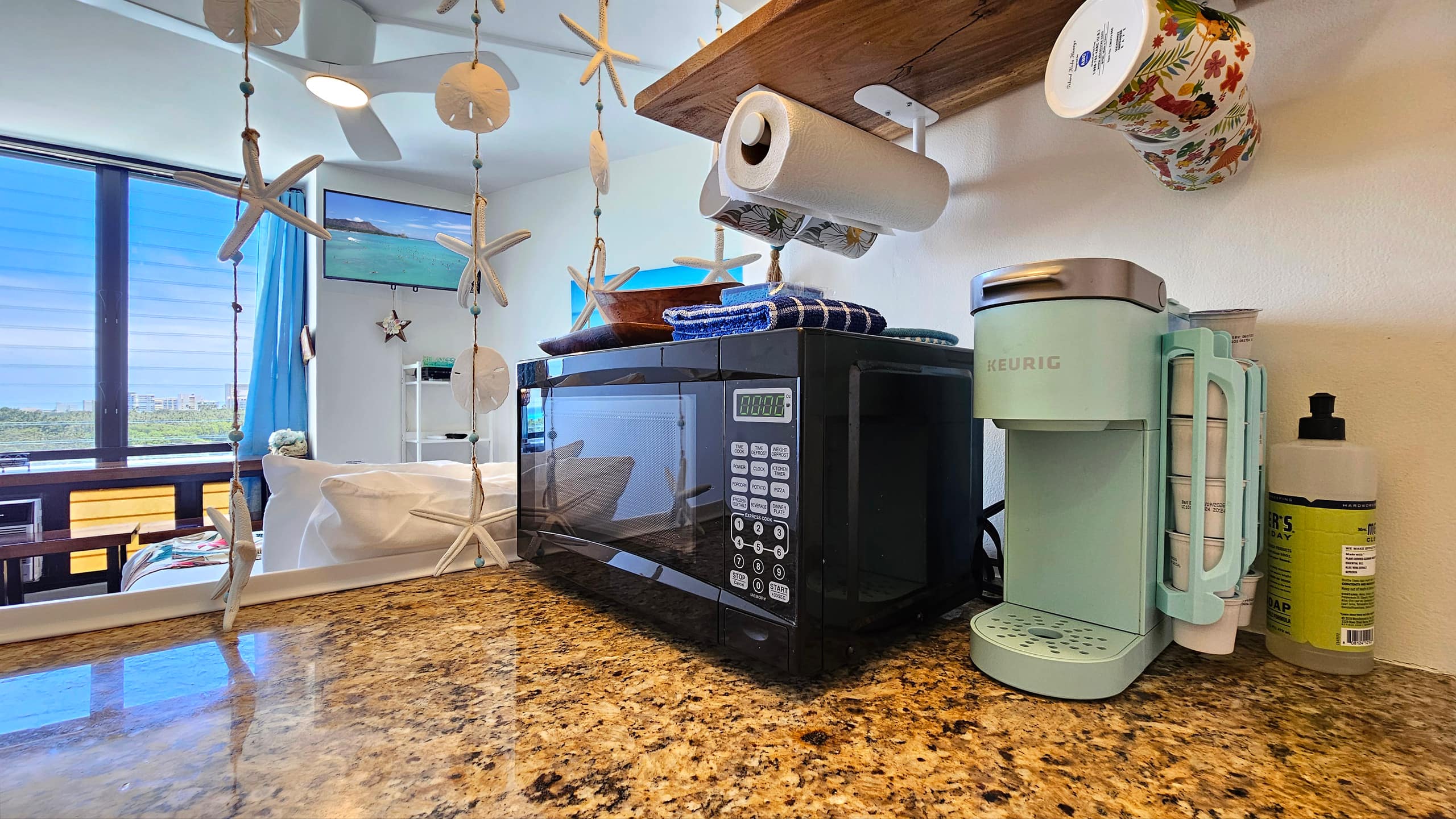 WG 807 Quaint Ocean View Studio - Image 5
