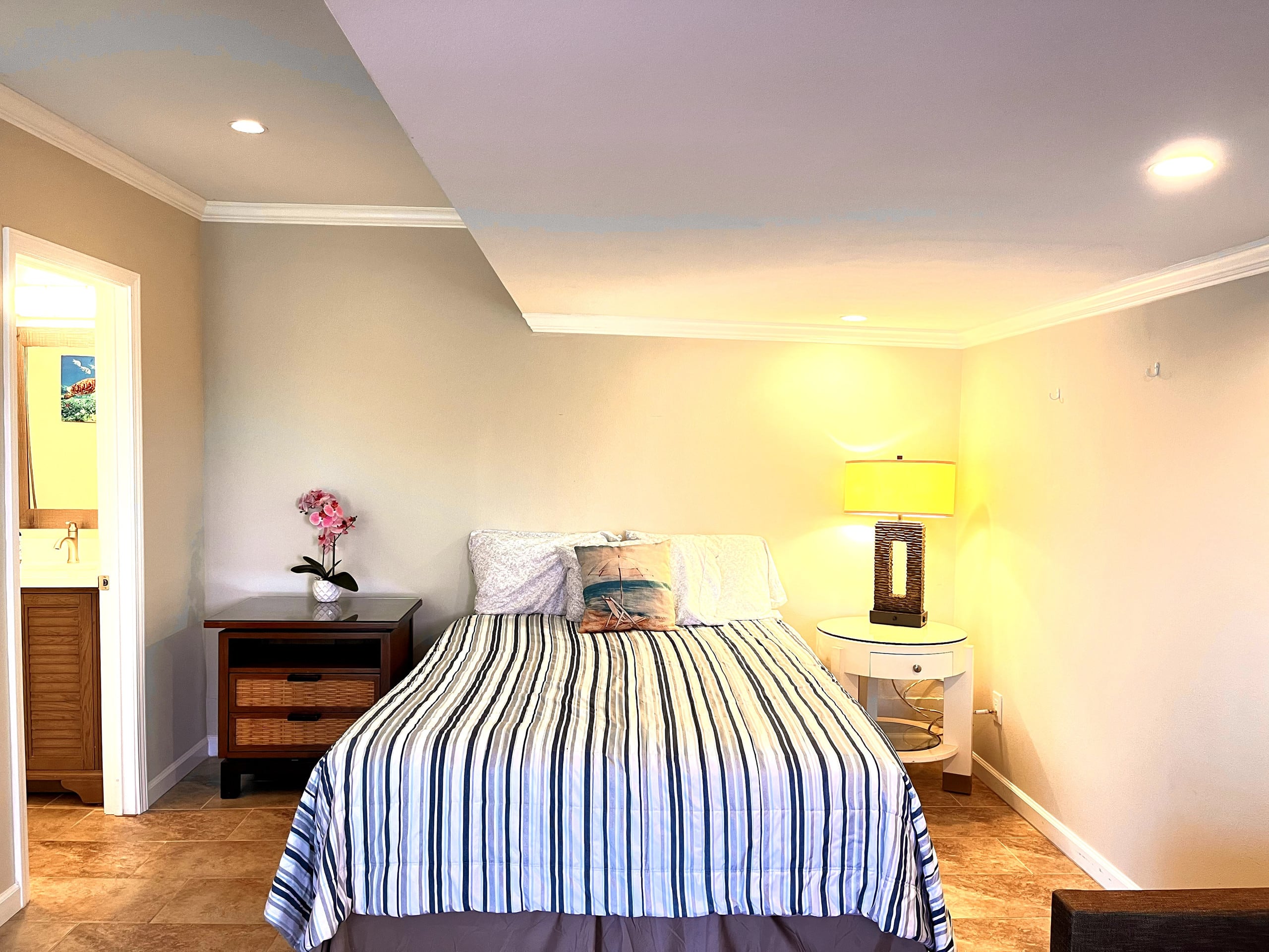 Villa in Lahaina · ★4.8 · 3 bedrooms · 6 beds · 3 baths - Image 37
