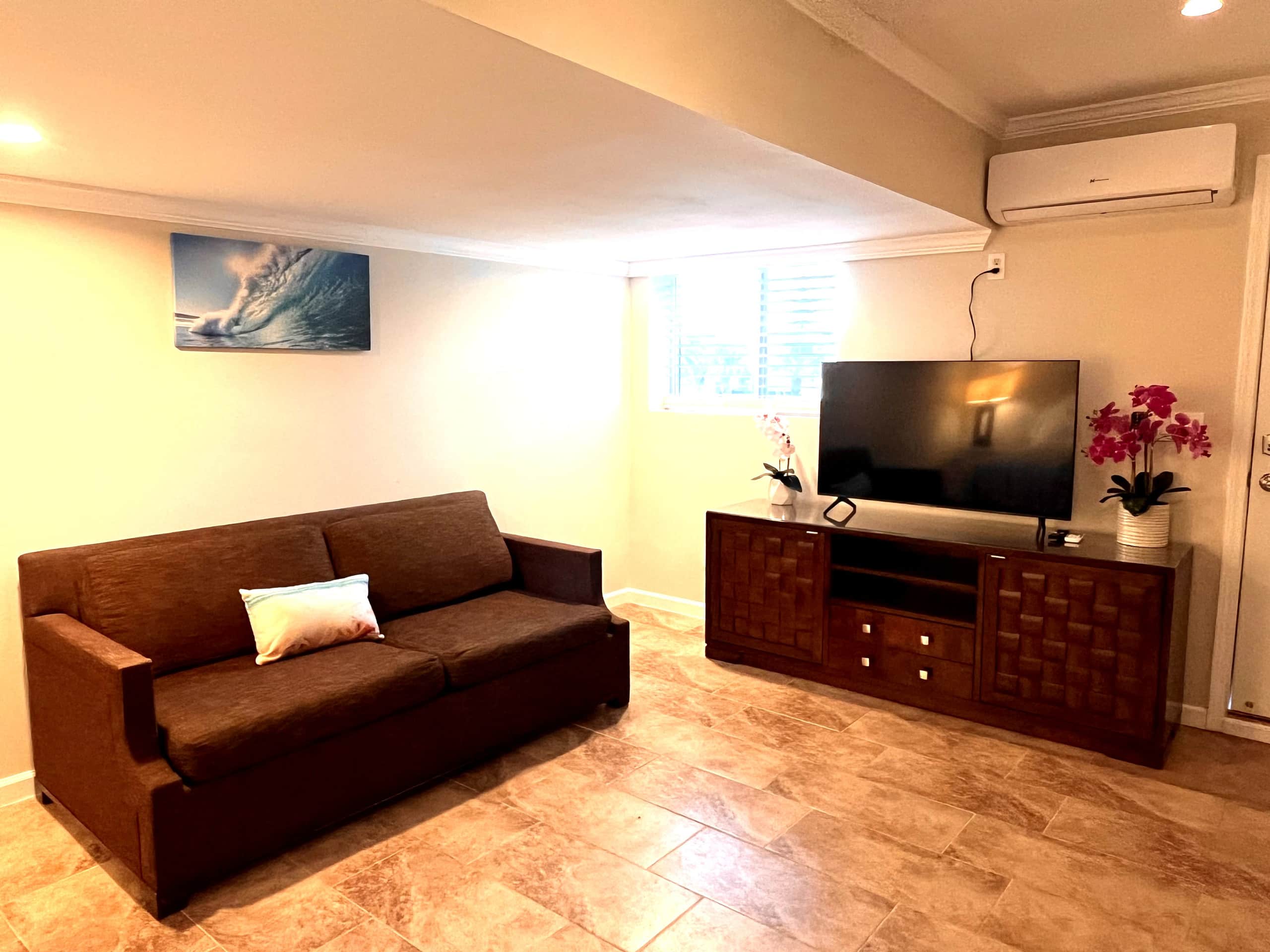 Villa in Lahaina · ★4.8 · 3 bedrooms · 6 beds · 3 baths - Image 10