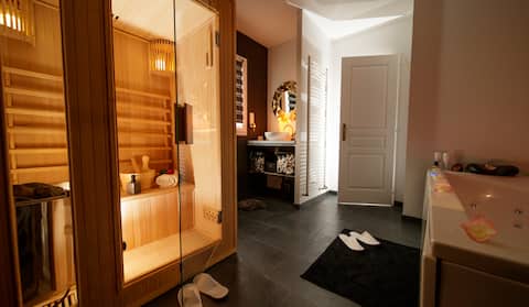 SPA Lover's room or