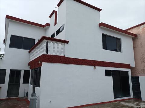 House for 10 with climates, drawer 1 car. Billed