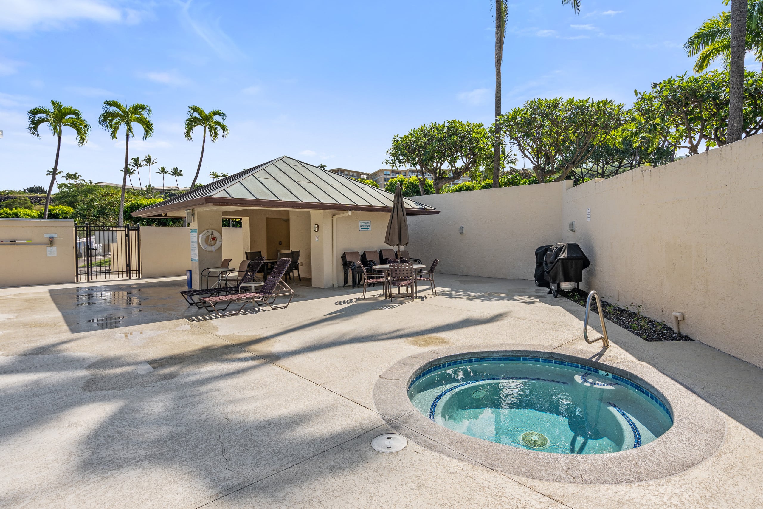 Condo in Kailua-Kona · ★5.0 · 2 bedrooms · 2 beds · 2 private baths - Image 27