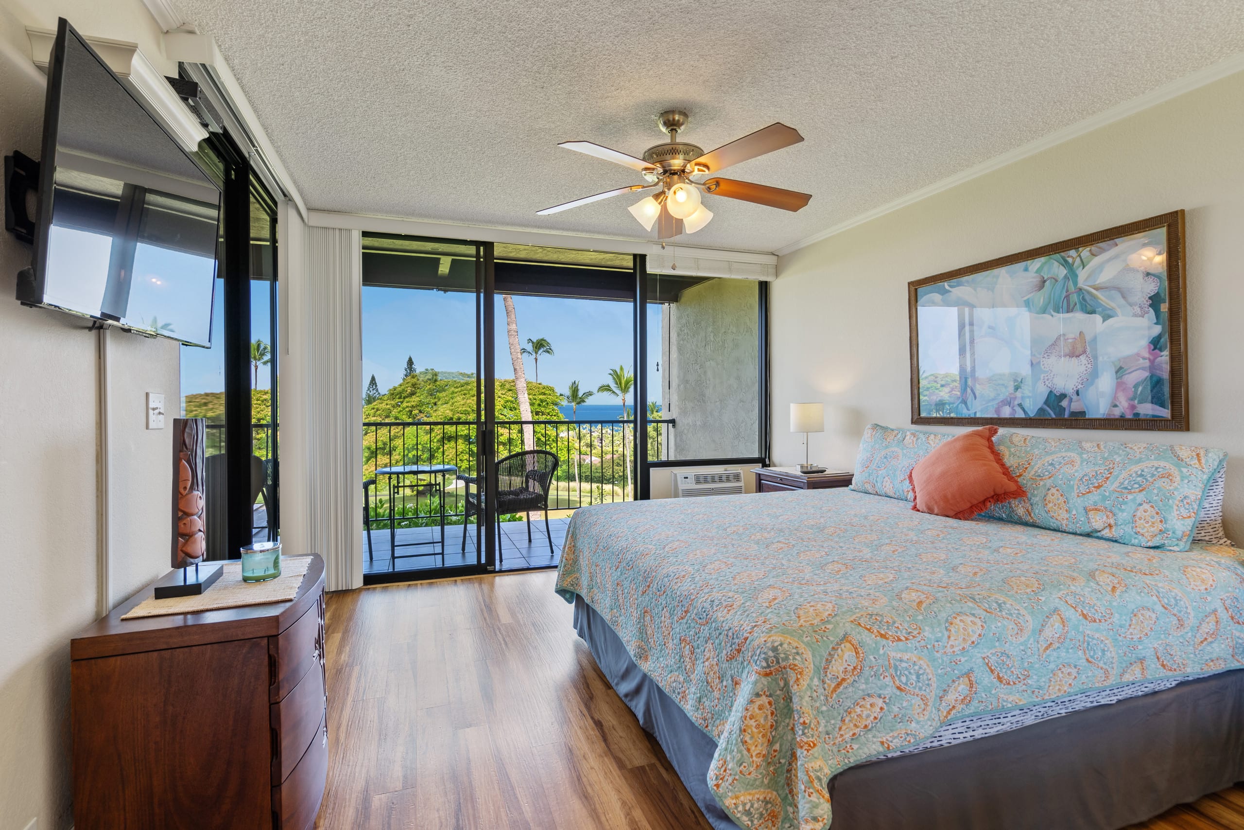 Condo in Kailua-Kona · ★5.0 · 2 bedrooms · 2 beds · 2 private baths - Image 2