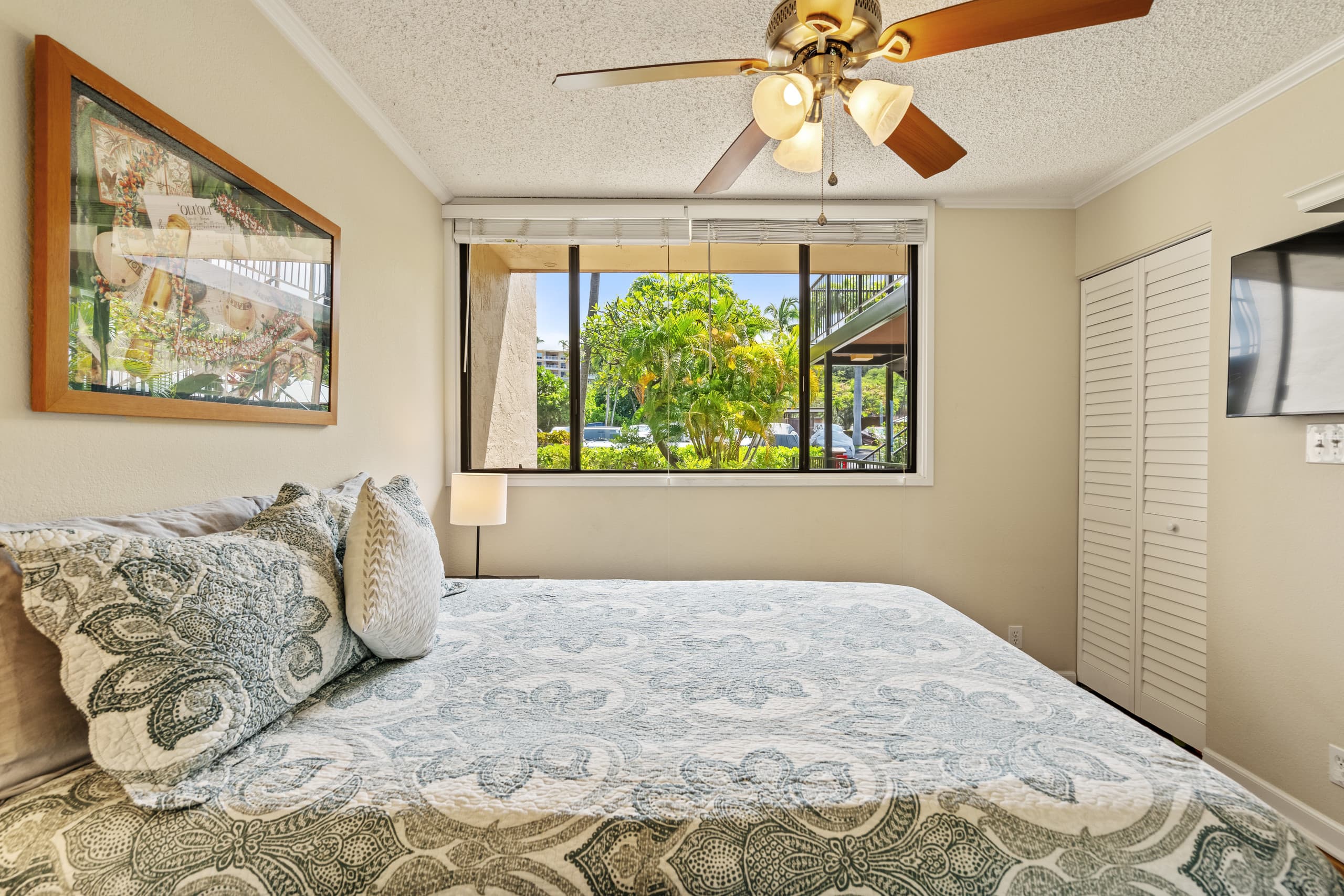 Condo in Kailua-Kona · ★5.0 · 2 bedrooms · 2 beds · 2 private baths - Image 3