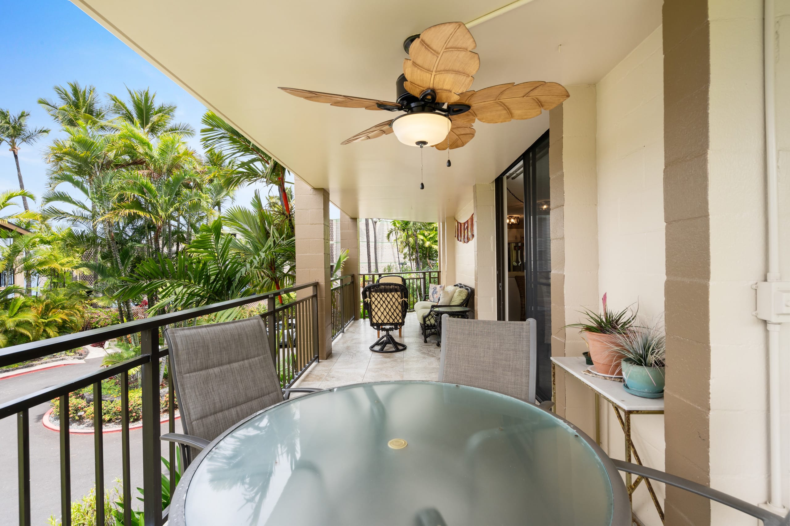 Condo in Kailua-Kona · ★5.0 · 2 bedrooms · 3 beds · 2 private baths - Image 32