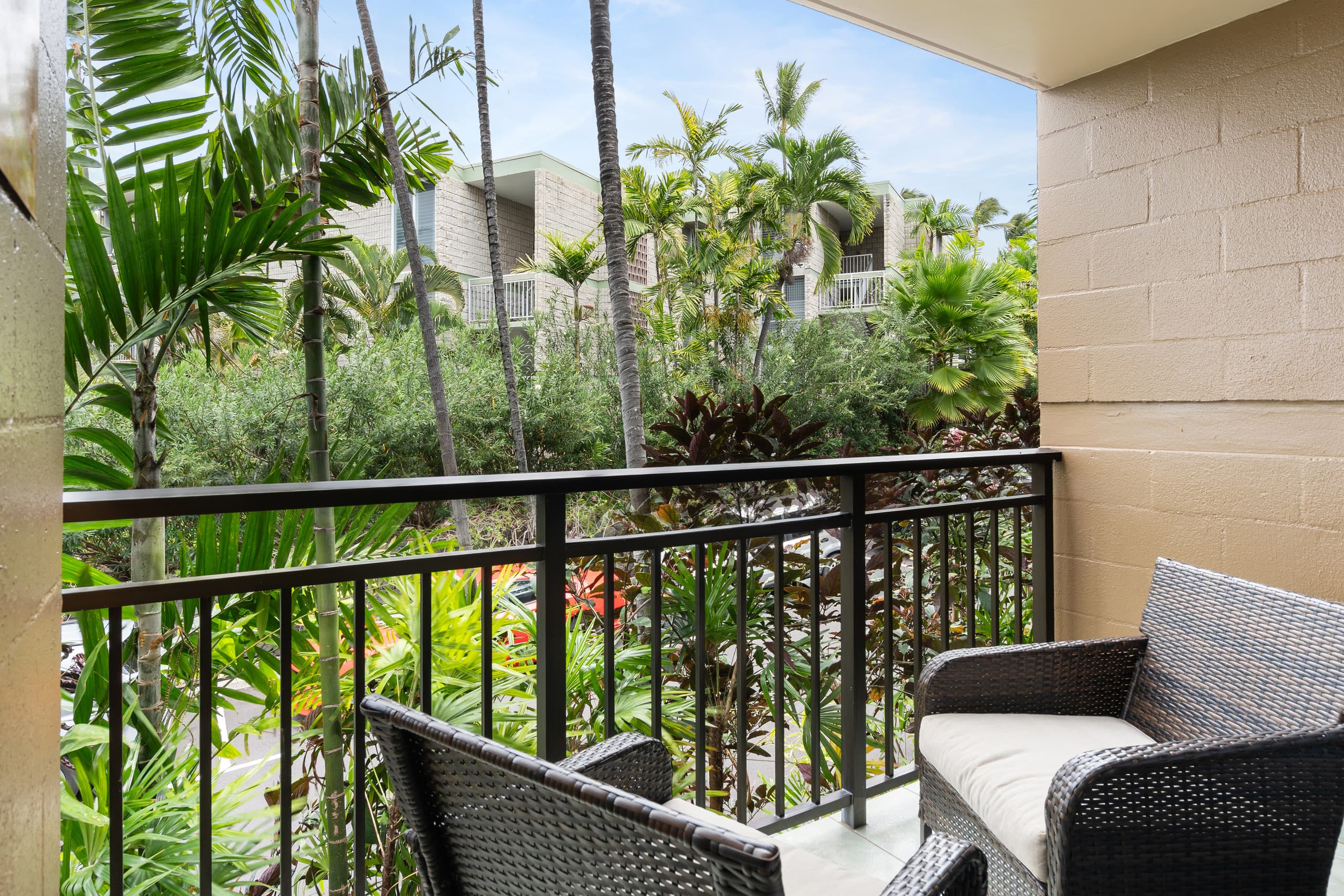 Condo in Kailua-Kona · ★5.0 · 2 bedrooms · 3 beds · 2 private baths - Image 40