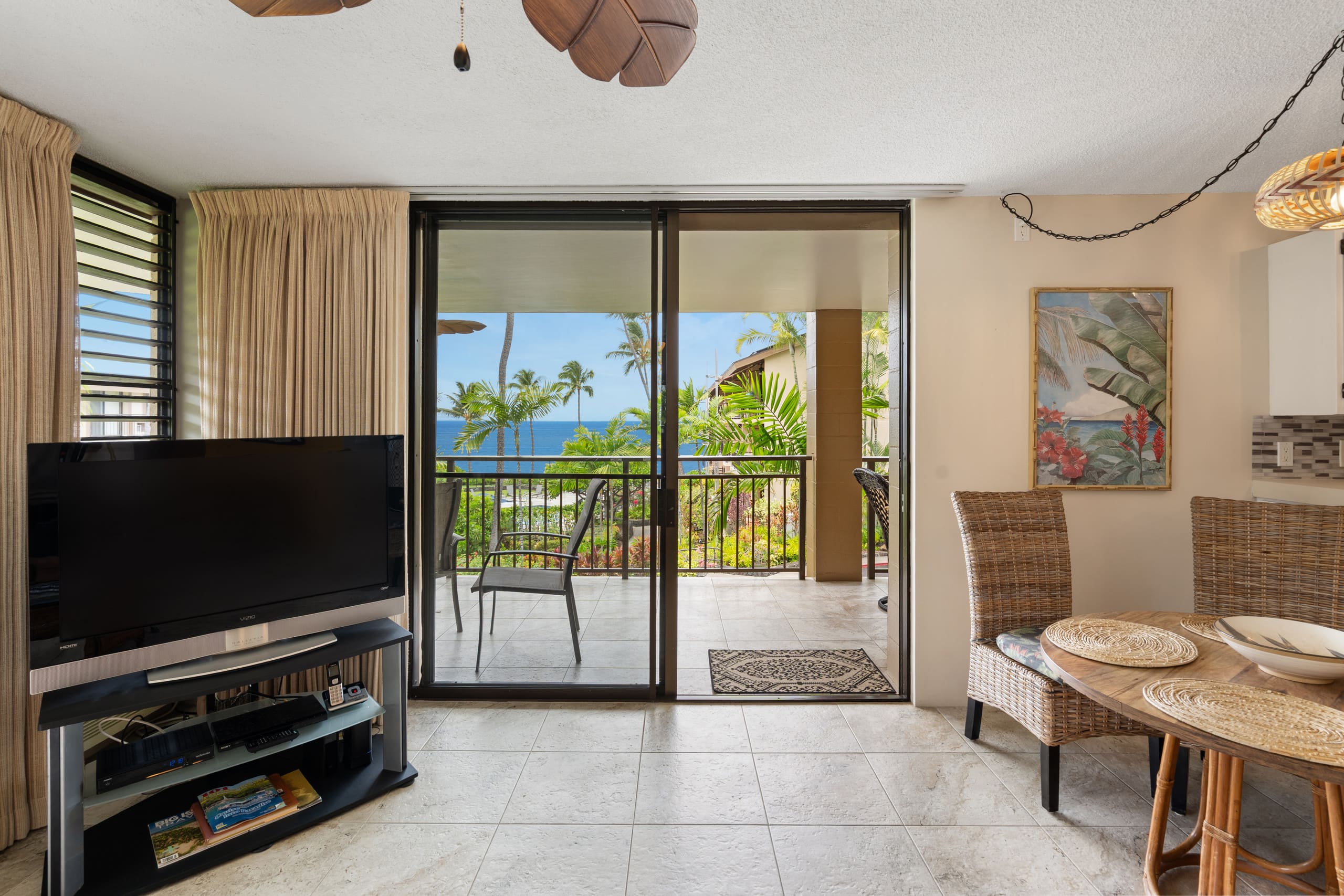 Condo in Kailua-Kona · ★5.0 · 2 bedrooms · 3 beds · 2 private baths - Image 3