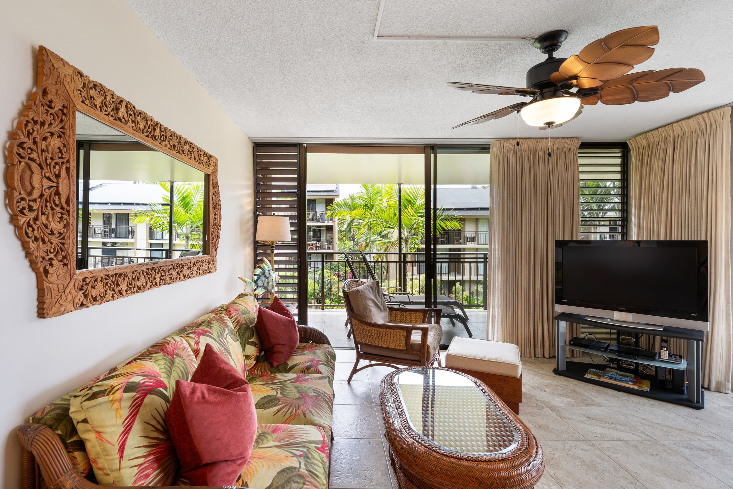 Condo in Kailua-Kona · ★5.0 · 2 bedrooms · 3 beds · 2 private baths - Image 6
