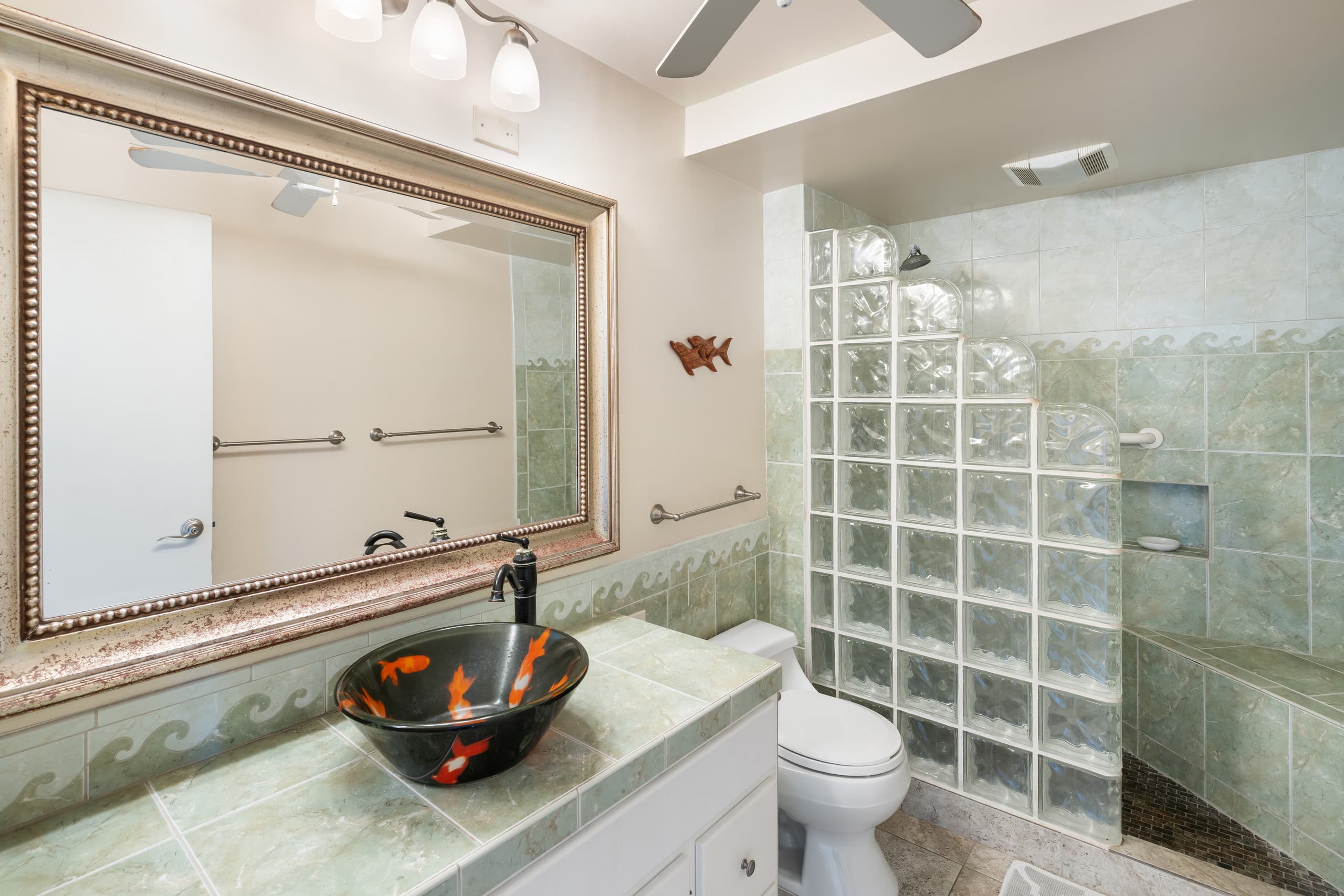 Condo in Kailua-Kona · ★5.0 · 2 bedrooms · 3 beds · 2 private baths - Image 20