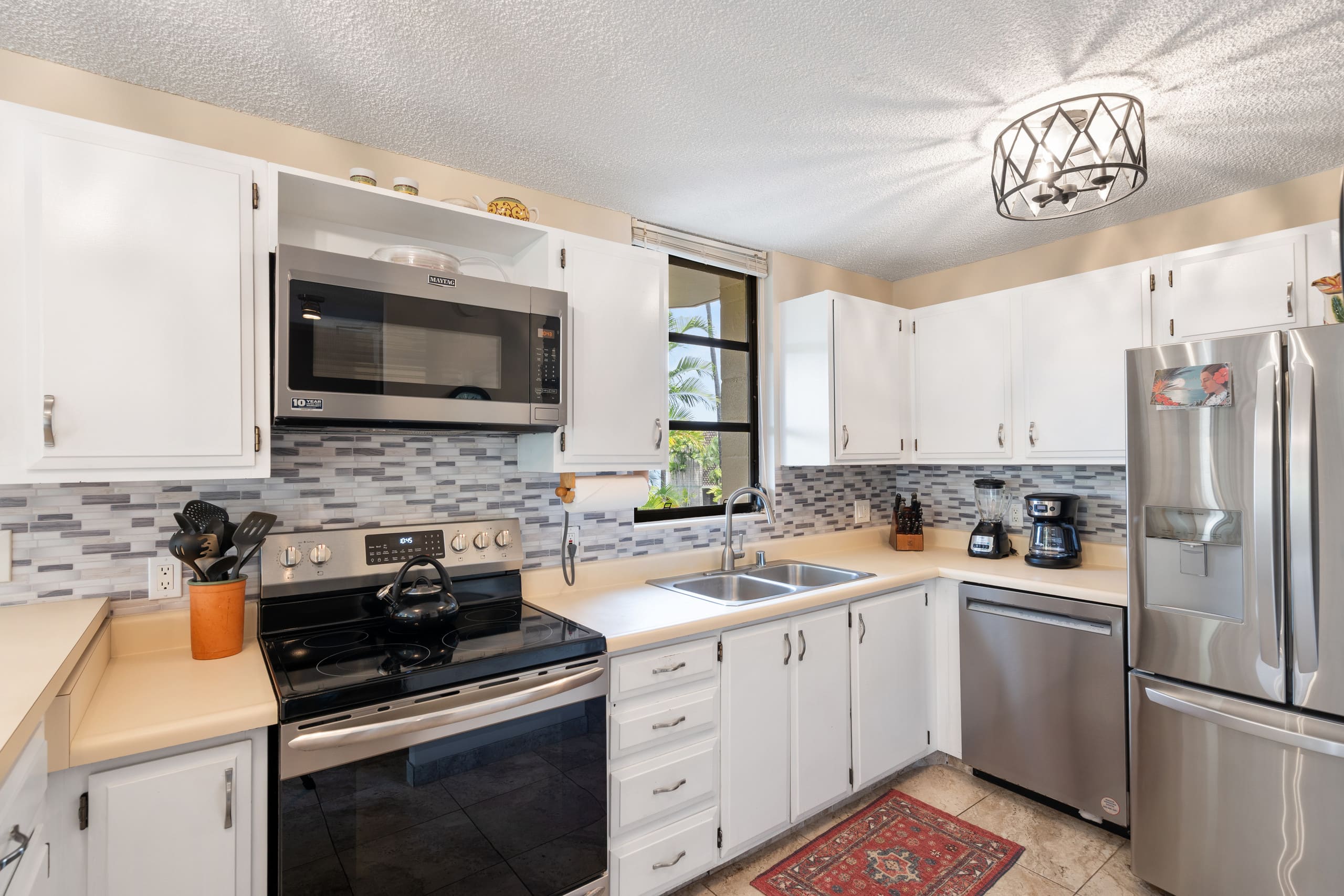 Condo in Kailua-Kona · ★5.0 · 2 bedrooms · 3 beds · 2 private baths - Image 8