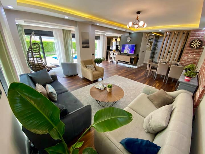 Villa Annabèll1 With Private Pool,3 Floor, Jaccuzi - Belek