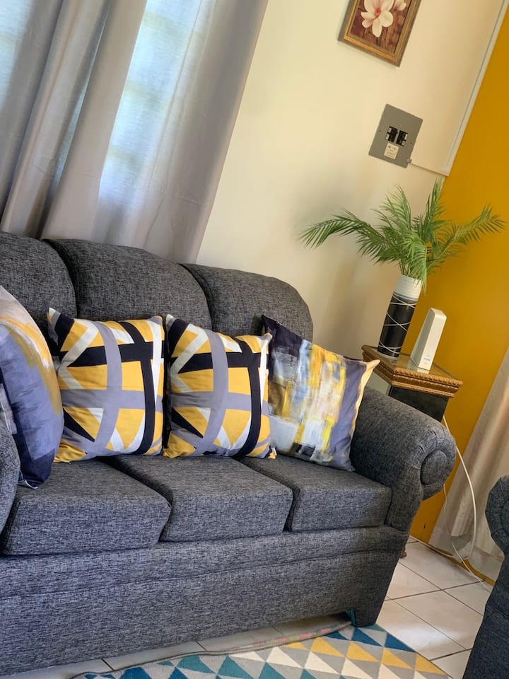 Vineyards Cottage | Highway To Kgn | Park On Site - Jamaika