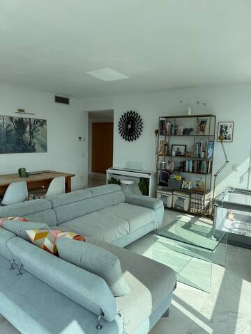 Apartment with sea views in Diagonal Mar gallery image 3