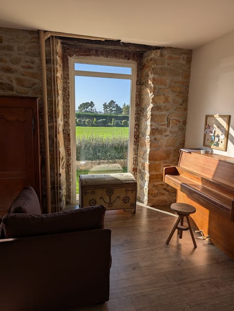 Top Airbnb: Super-equipped 4* house 300 m from beaches on GR34 in Trégastel