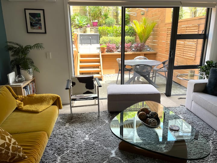 Kairangi - Immaculate Two Bedroom Townhouse - Wellington