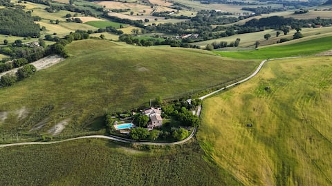 "Casa dei Sogni d'Oro" with big shared Pool