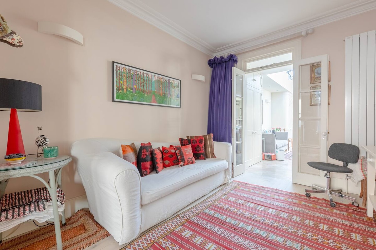 Top Airbnb: Bright and Cosy 2 bed House, W6 in Queen's Park