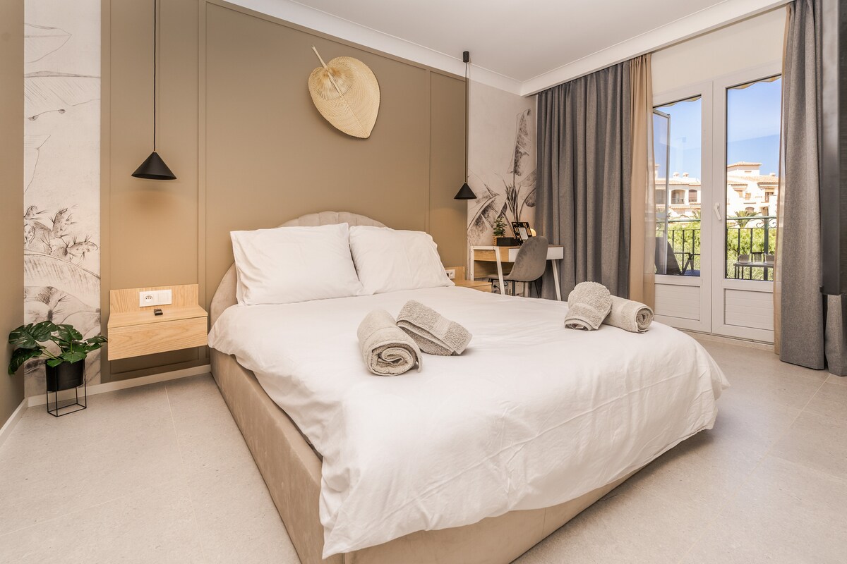 First floor - Master bedroom 1 (13.5 m2 ), with Euro King Size Mattress (160x200), work desk, private balcony with nice pool views in the inner courtyard of the complex. It shares the bathroom with the Children's bedroom found on the same floor.