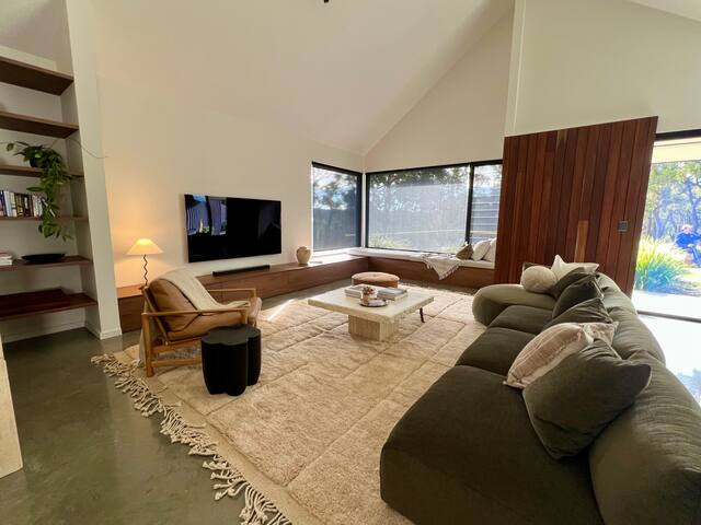 Rare, Boutique home in the heart of Margaret River gallery image 5