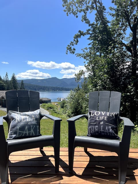 Lakefront Getaway - 2 Bedroom Townhouse on Sproat