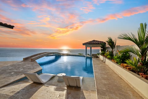 Spectacular Pool  |  HOT TUB | Swim-Up-Bar | Walk