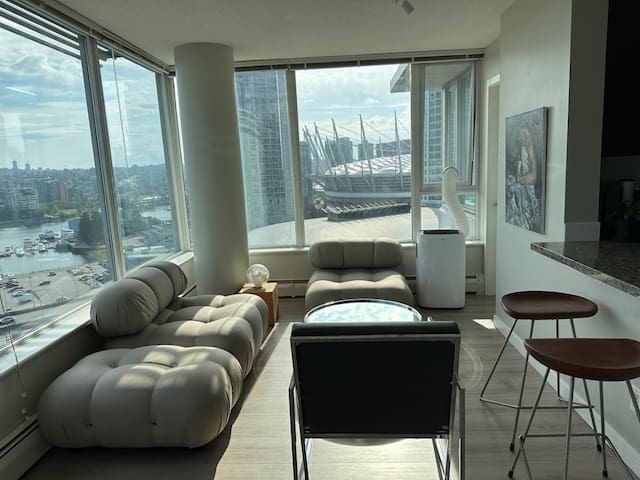 2 bed 2 bath with stunning views
