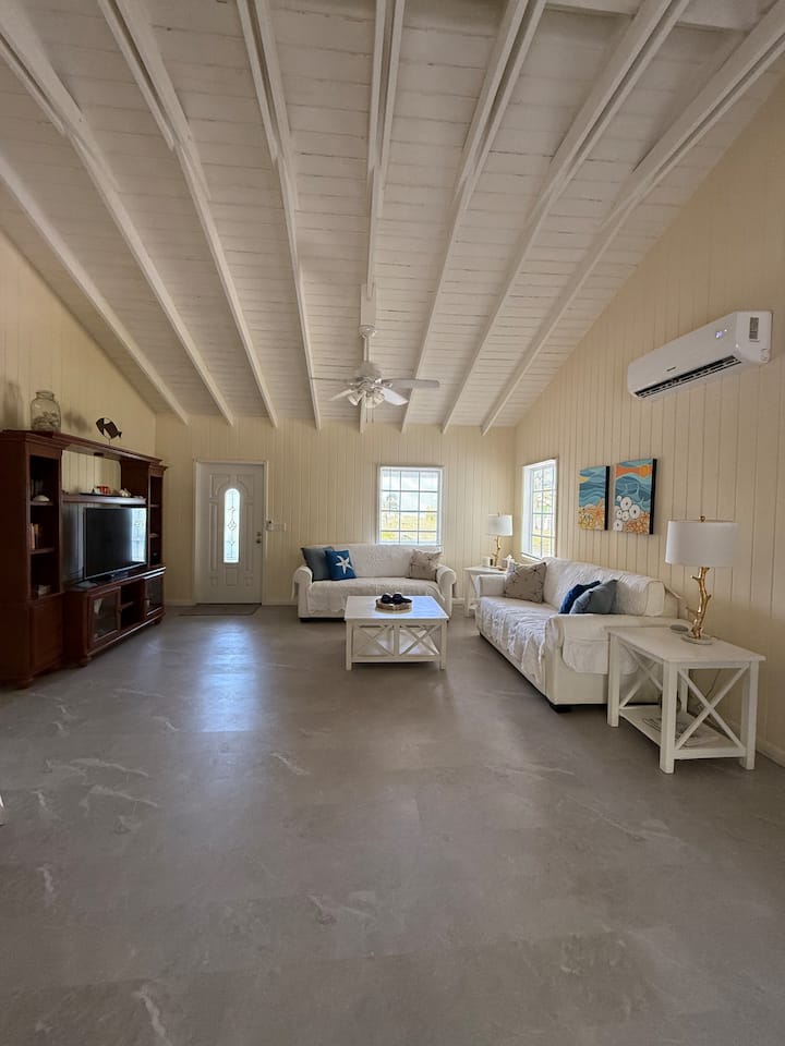 Serenity Cottage At Casuarina Point - Bahamas