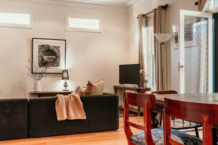 Spacious Home with Piano, Sleeps 8 gallery image 2