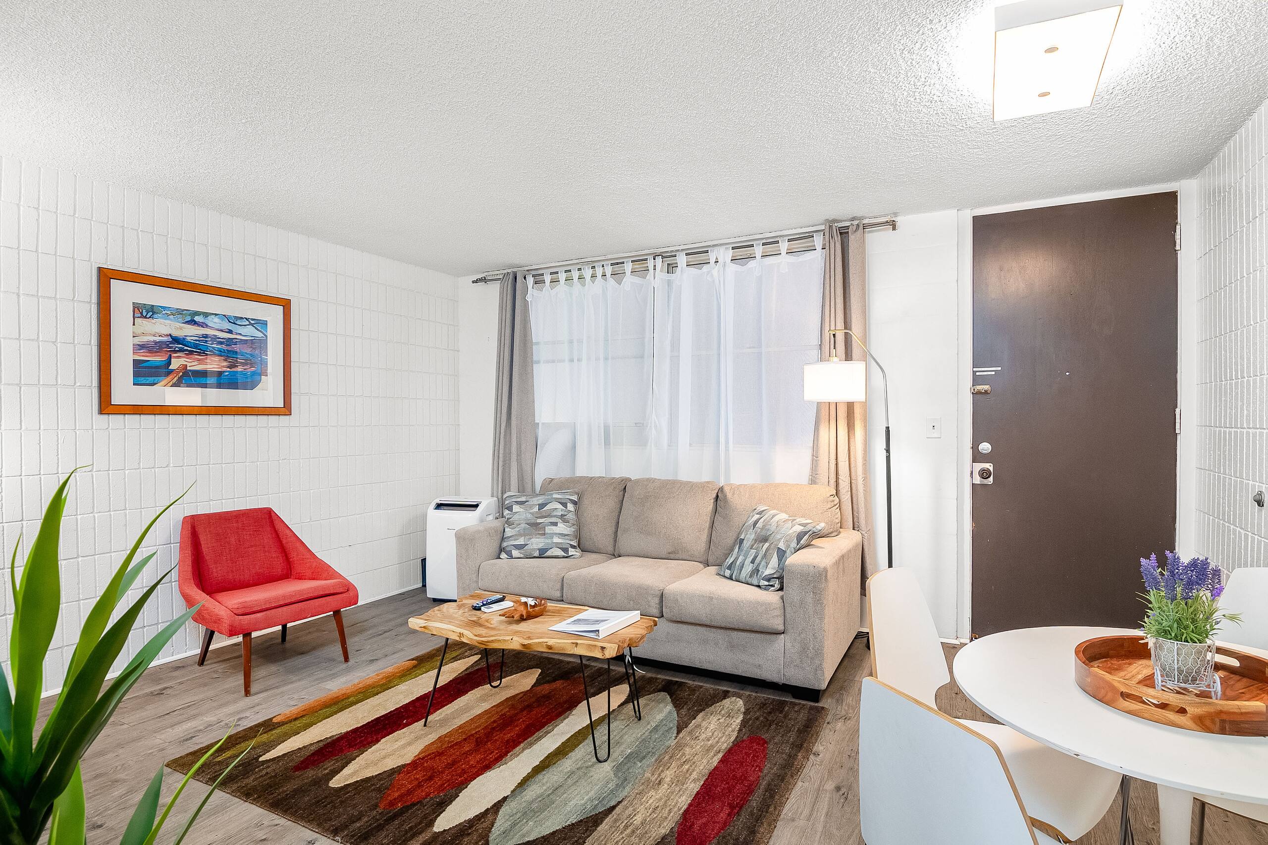 Condo in Honolulu · ★4.65 · 2 bedrooms · 4 beds · 2 shared baths - Image 101