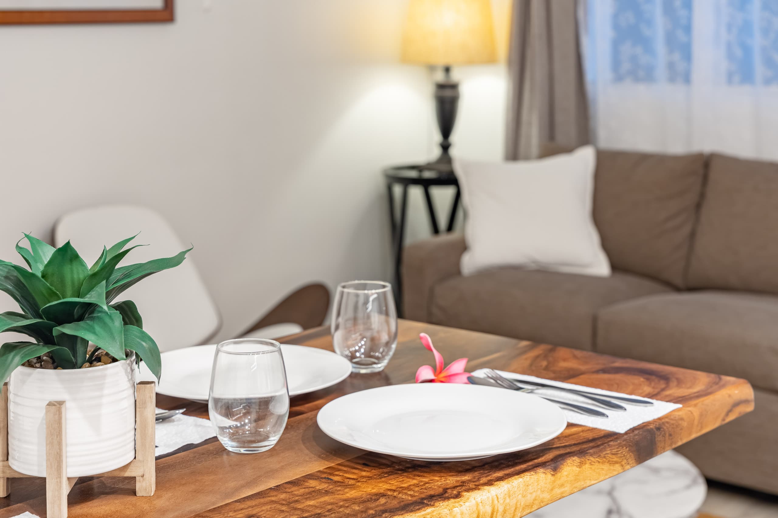 Condo in Honolulu · ★4.65 · 2 bedrooms · 4 beds · 2 shared baths - Image 29