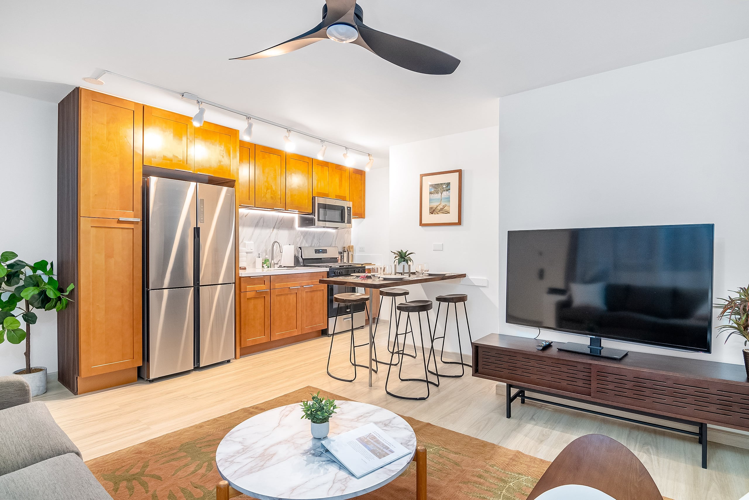 Condo in Honolulu · ★4.65 · 2 bedrooms · 4 beds · 2 shared baths - Image 70
