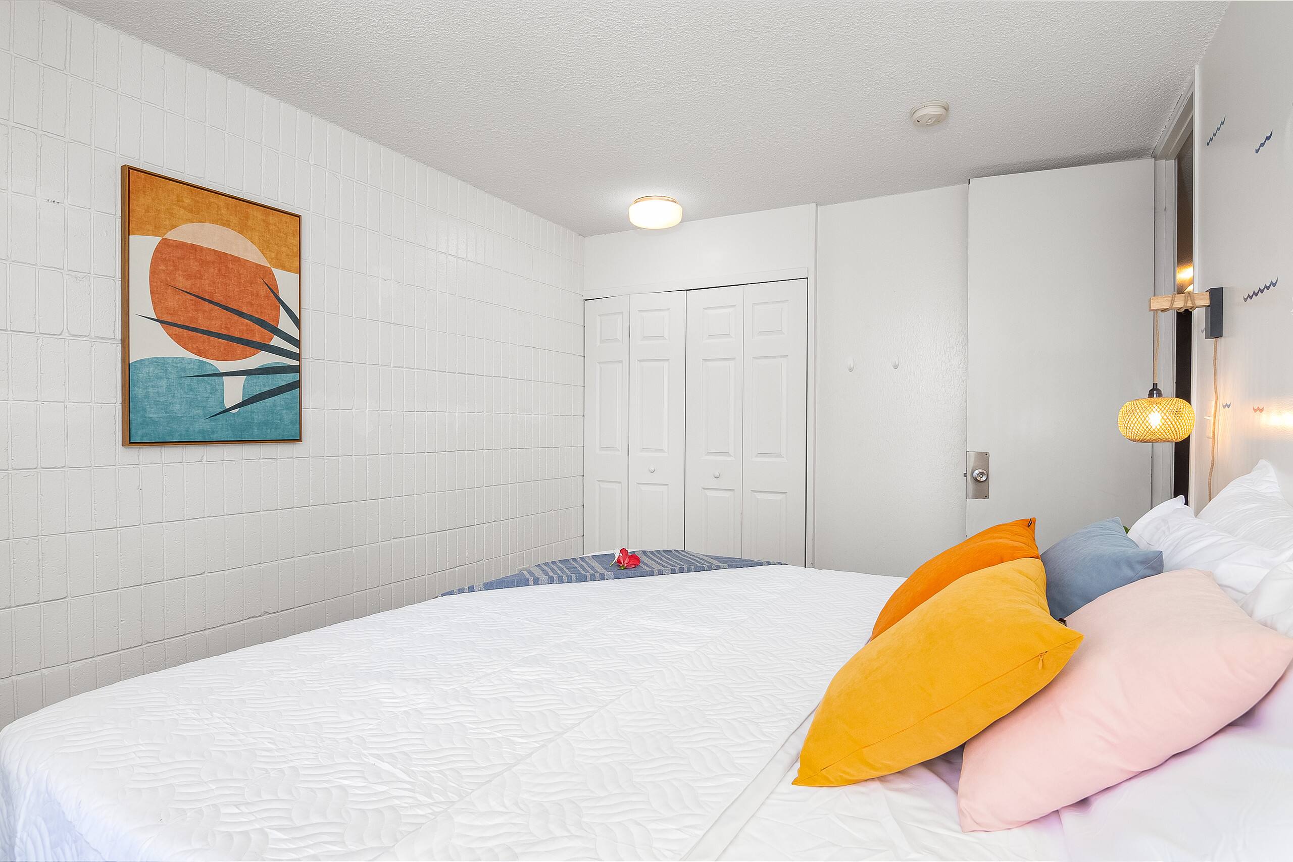 Condo in Honolulu · ★4.65 · 2 bedrooms · 4 beds · 2 shared baths - Image 97