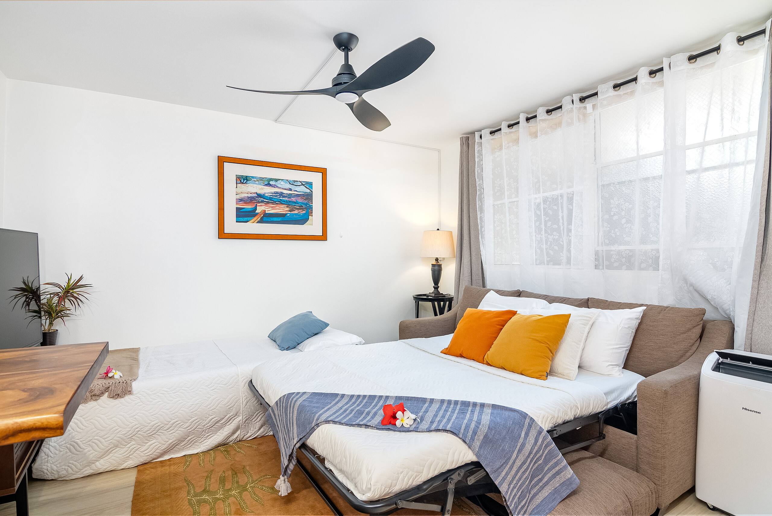 Condo in Honolulu · ★4.65 · 2 bedrooms · 4 beds · 2 shared baths - Image 50