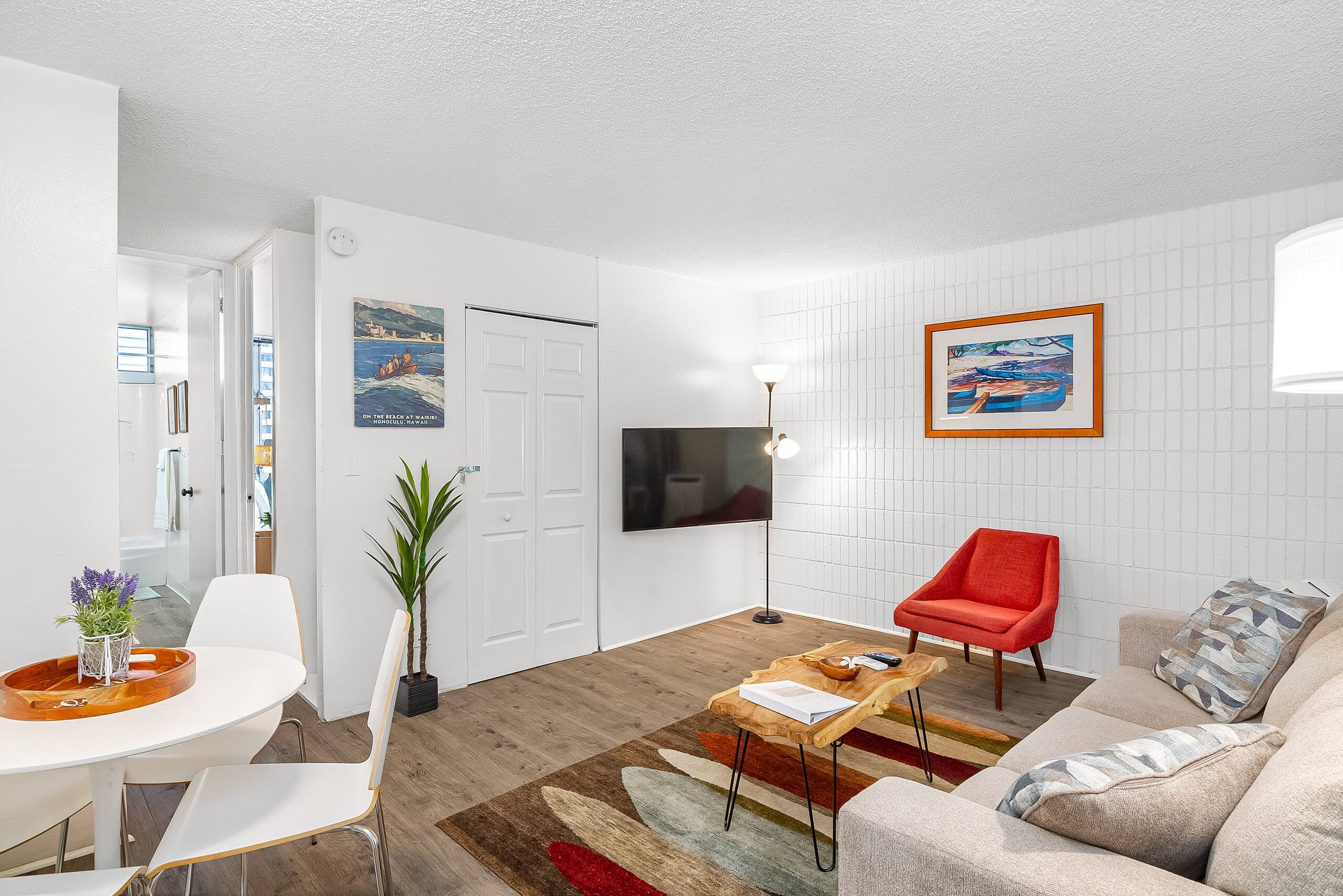 Condo in Honolulu · ★4.65 · 2 bedrooms · 4 beds · 2 shared baths - Image 104