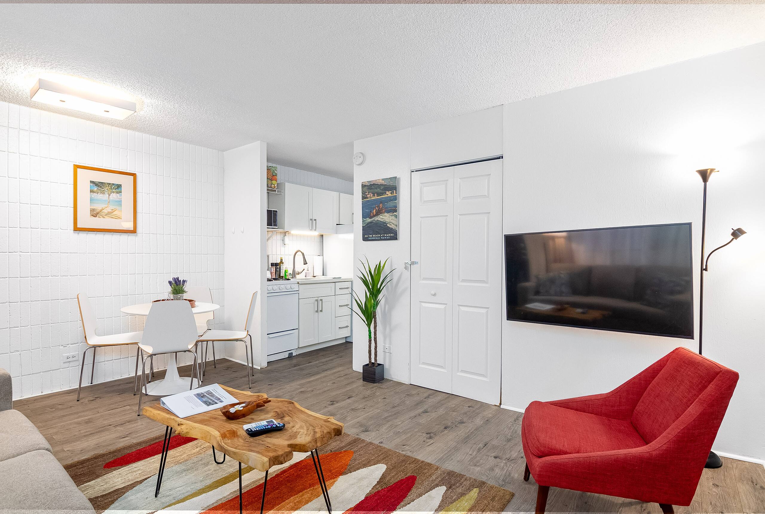 Condo in Honolulu · ★4.65 · 2 bedrooms · 4 beds · 2 shared baths - Image 106