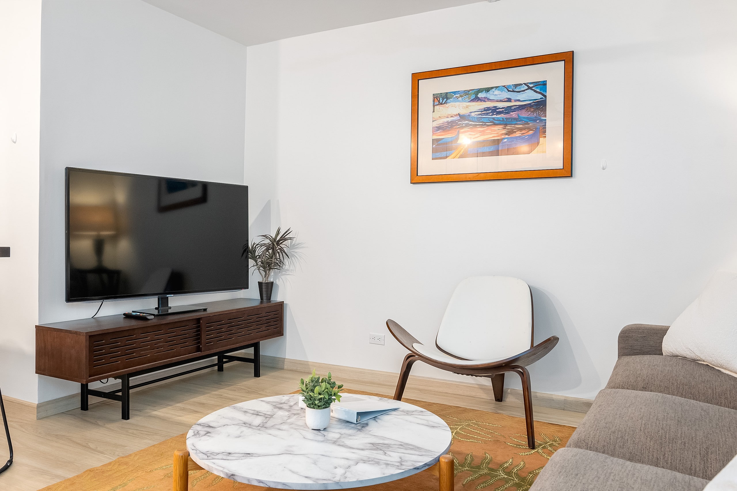Condo in Honolulu · ★4.65 · 2 bedrooms · 4 beds · 2 shared baths - Image 67